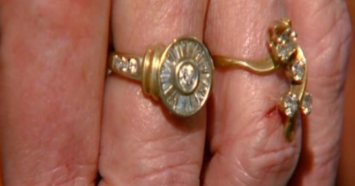 Diamond rings, flushed down toilet, returned to owner